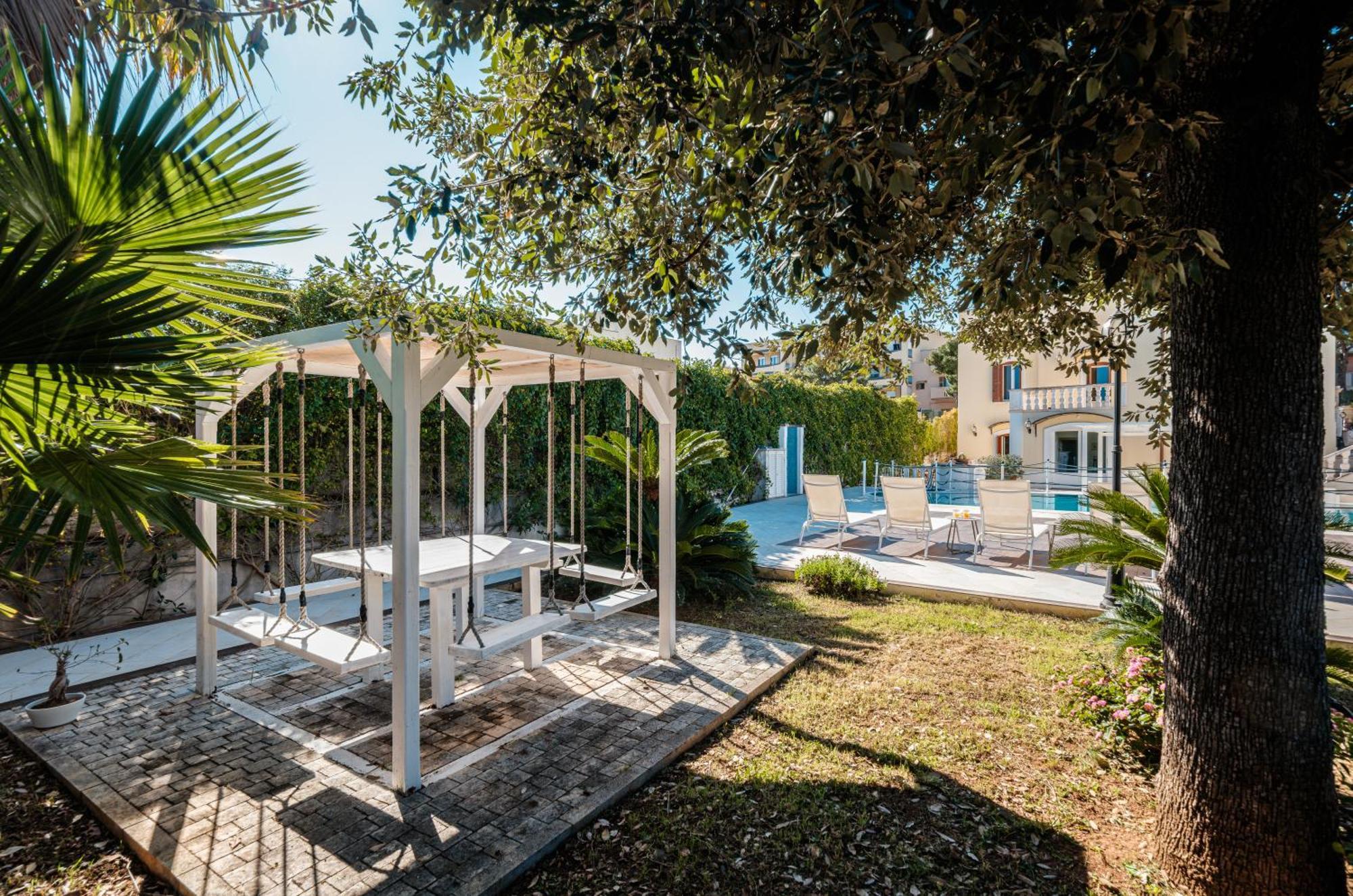 Villa Donna Franca By Sthey Монополи Екстериор снимка